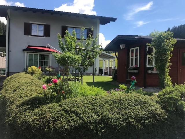 Haus Ortner Apartment Russbach am Pass Gschuett Exterior photo