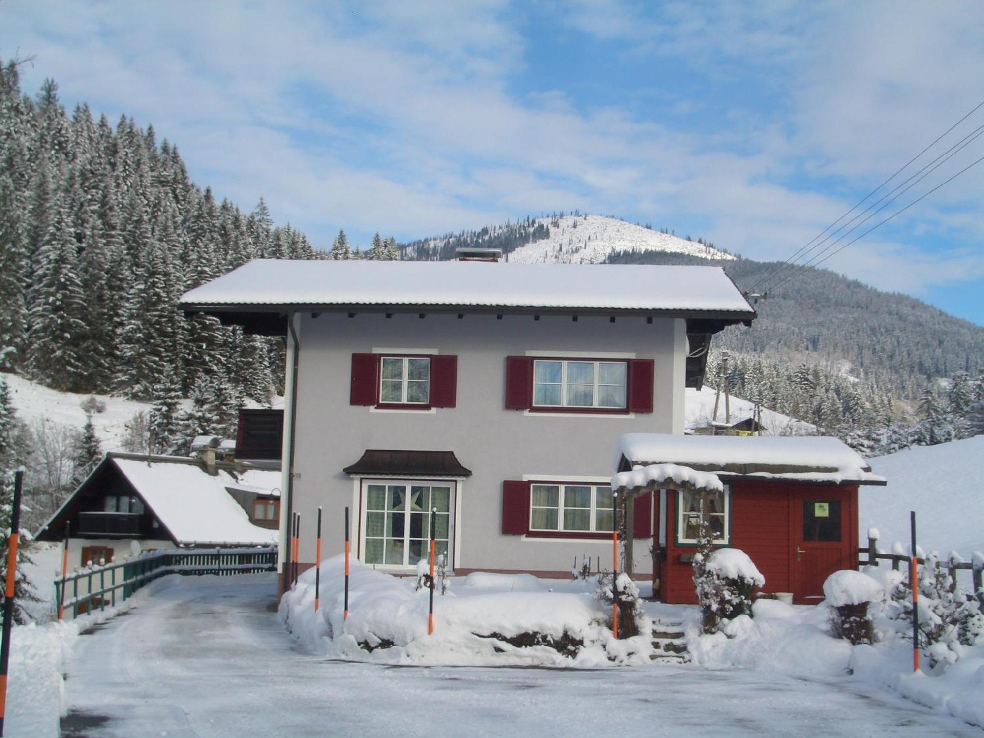 Haus Ortner Apartment Russbach am Pass Gschuett Exterior photo