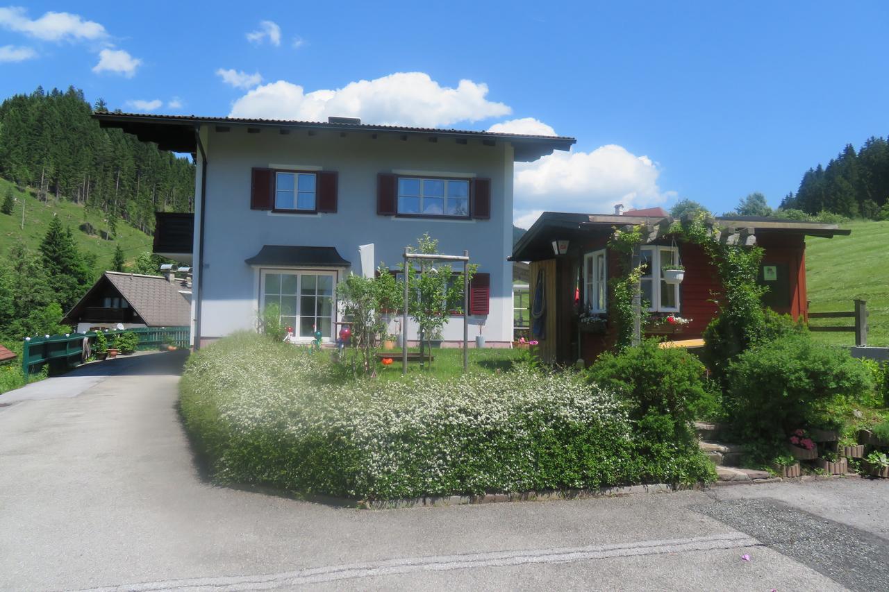 Haus Ortner Apartment Russbach am Pass Gschuett Exterior photo