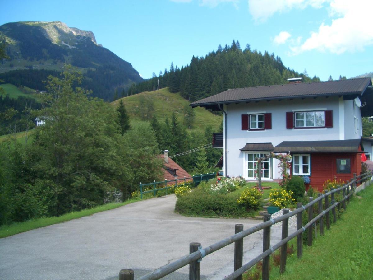 Haus Ortner Apartment Russbach am Pass Gschuett Exterior photo